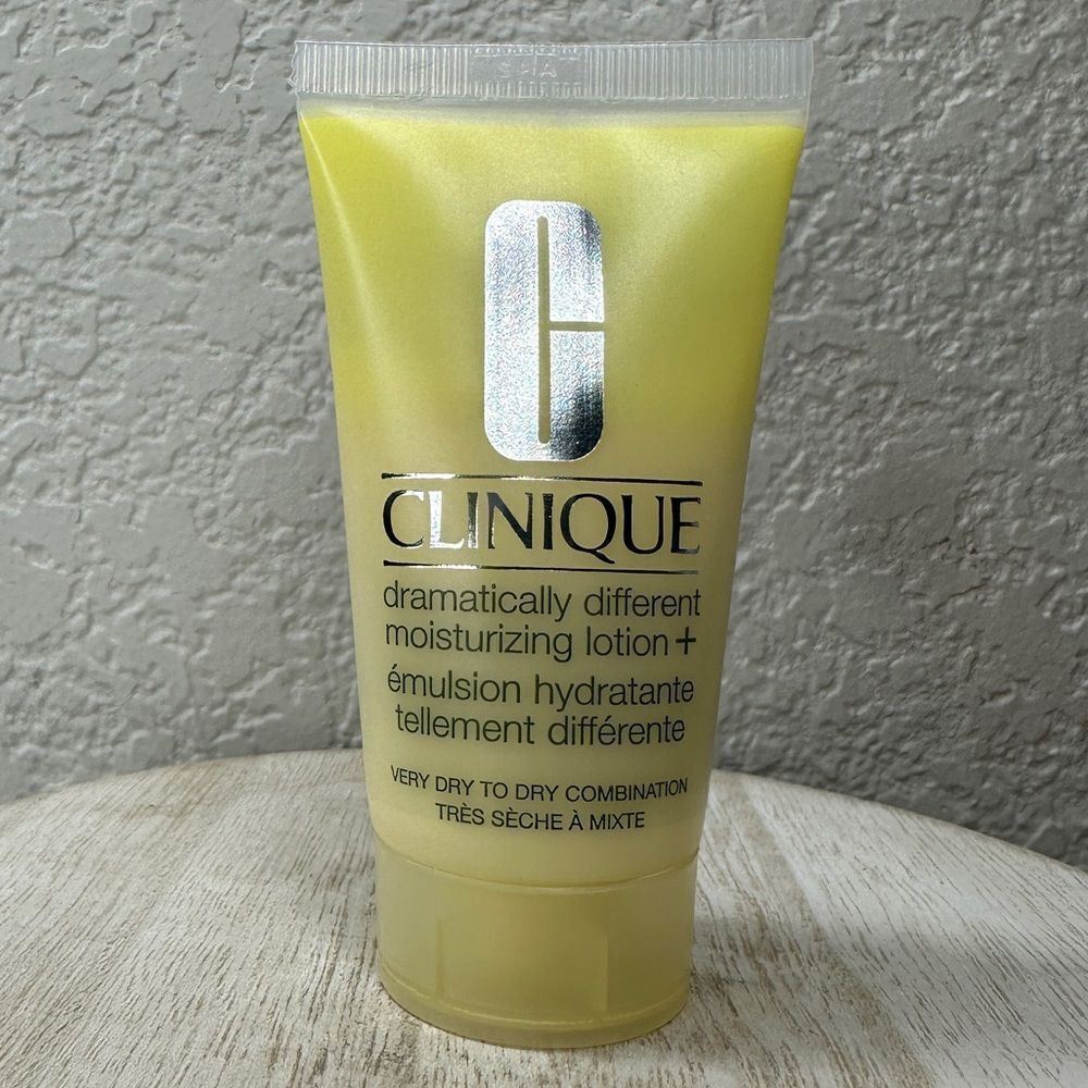 $4‎ 🌙 Clinique Dramatically Different Moisturizing Face  Lotion Plus+ NEW